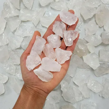 Branco Natural Do Cristal De Quartzo Em Massa Aproximada Pedras De Cura Cristais