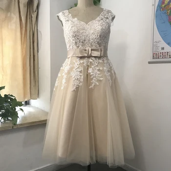 Champanhe Chá de Comprimento Vestidos de Casamento do Laço Branco Vestido de Noiva Manga Cap V de Volta Vestido de Noiva Curto Curto Vestidos de Casamento 2020